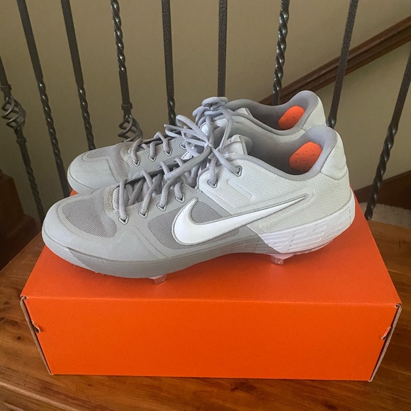 Nike mens baseball cleats size 13 - Picture 3 of 8